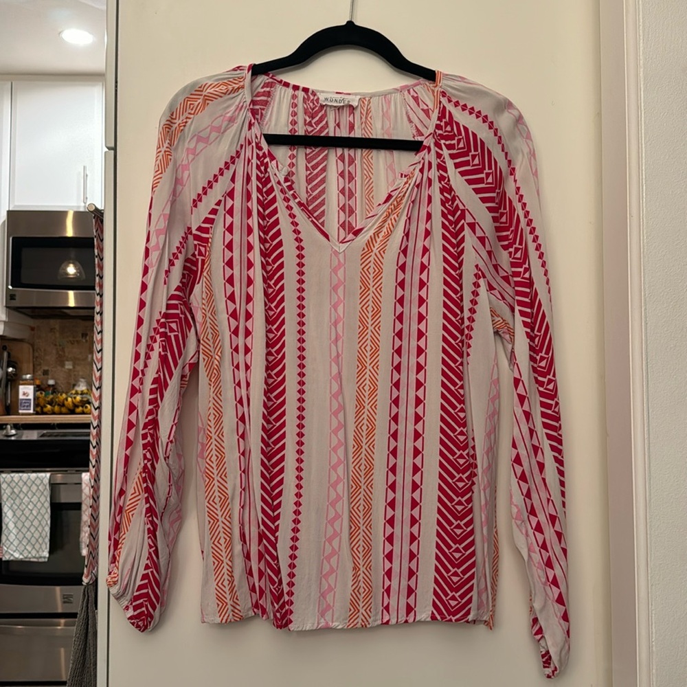 Limit wonder long sleeve top